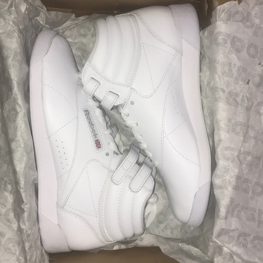 Brand New Reebok Women Classic Sneakers